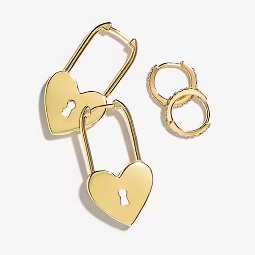 Natasha Earring Set 🔑💛